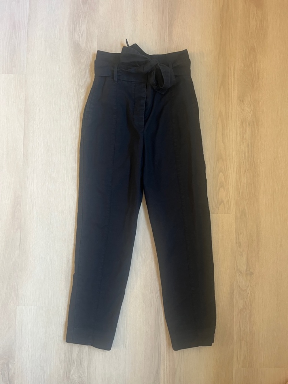 Wilfred Aritzia High-Waist Paperbag Tie Waist Pants - Black Linen & Cotton